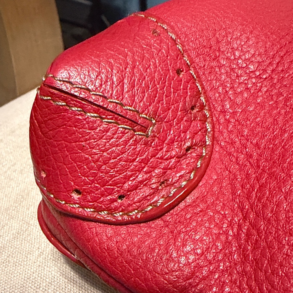 Tignanello Red Pebbled Leather Shoulder Bag - Picture 7 of 15